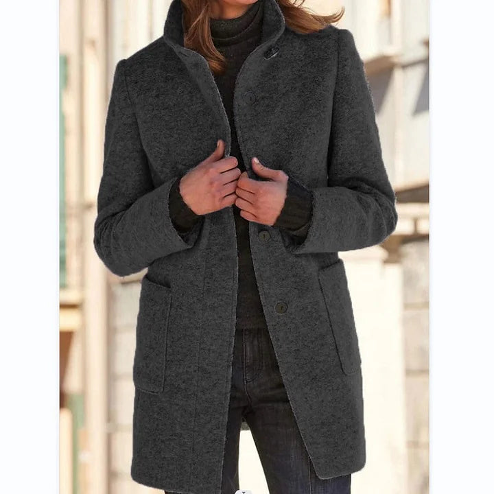 Jannia – Classic Coat with Everyday Elegance