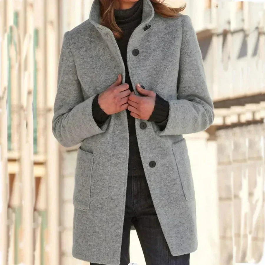 Jannia – Classic Coat with Everyday Elegance